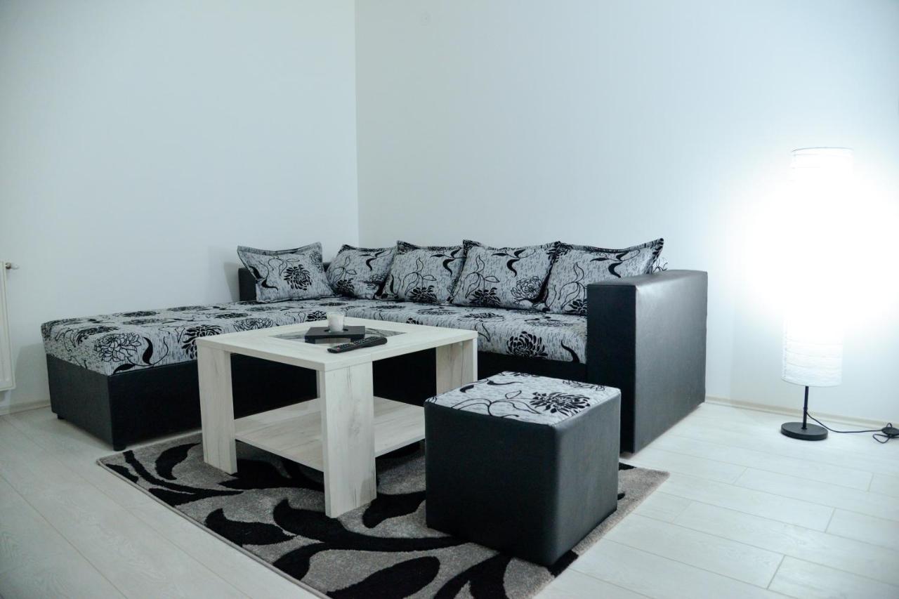 Best Apartments Парачин Екстер'єр фото