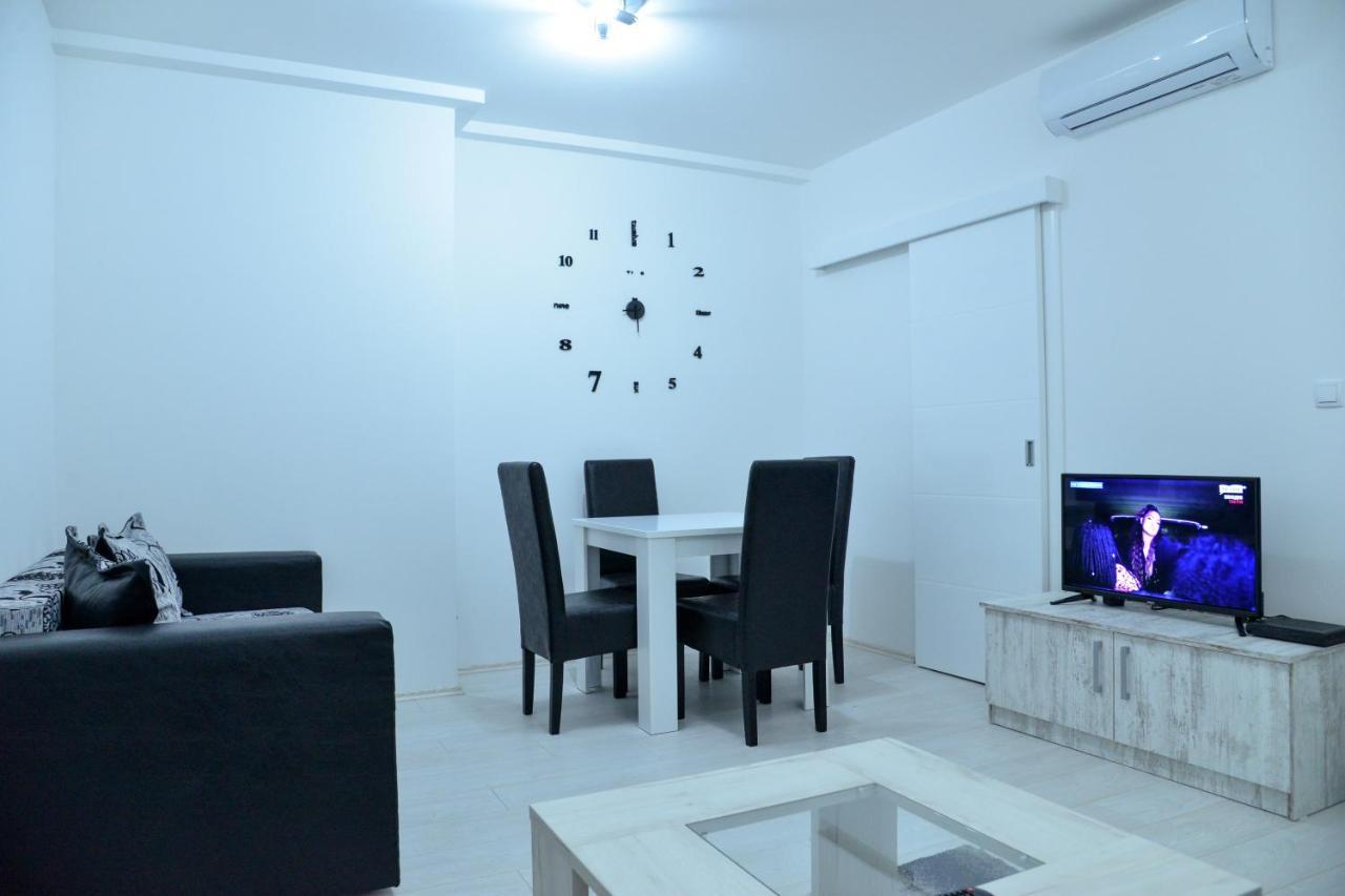 Best Apartments Парачин Екстер'єр фото