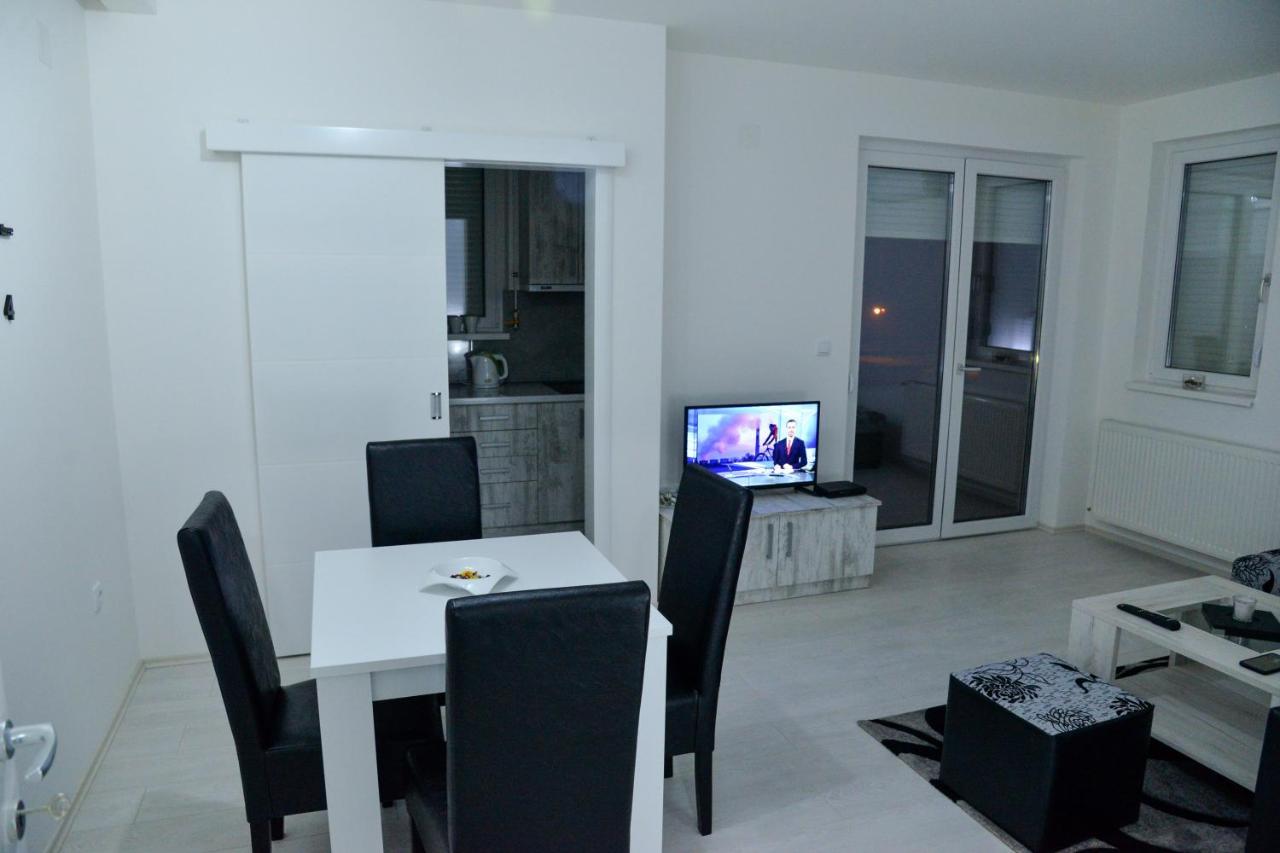 Best Apartments Парачин Екстер'єр фото