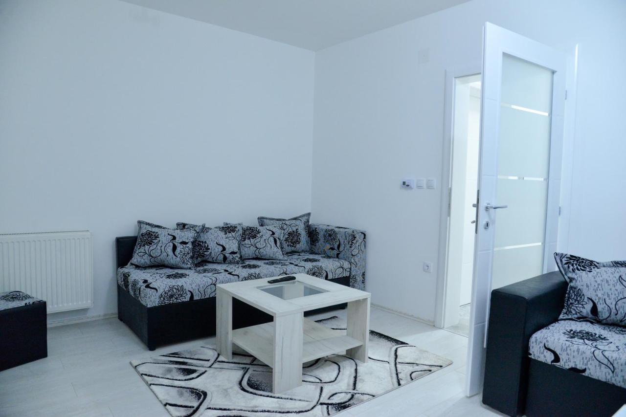 Best Apartments Парачин Екстер'єр фото